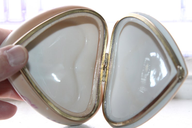 Vintage Porcelain Jewelry Box Heart Shaped Lefton