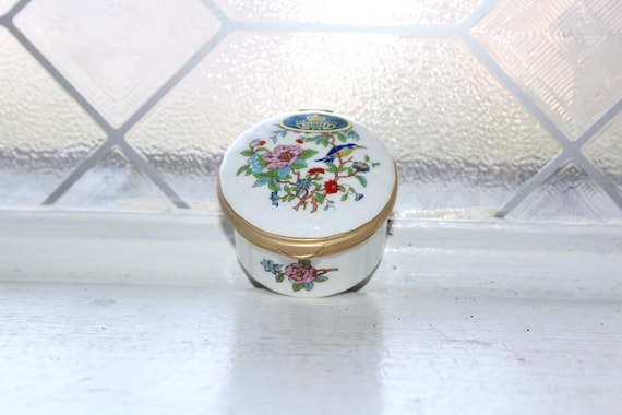 Vintage Aynsley Pembroke Trinket Pill Box