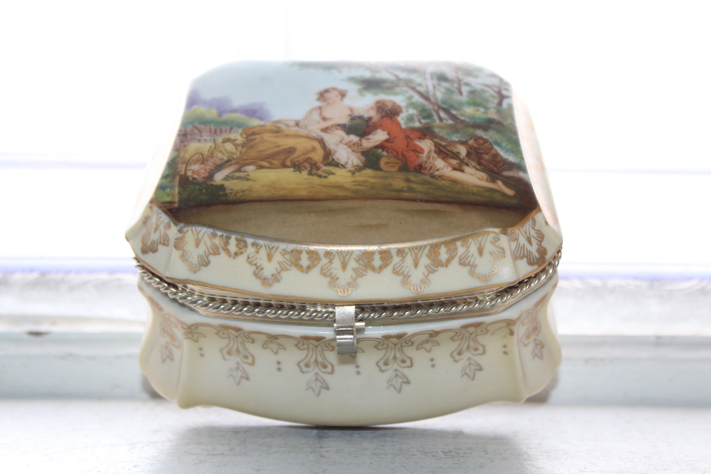 Vintage Porcelain Jewelry Box by Ardalt