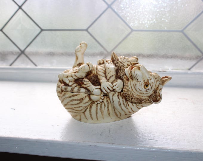 Harmony Kingdom Figurine Trinket Box Pride and Joy Tigers