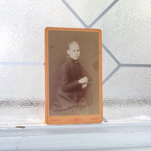 アンティーク カルテ デ ビジット CDV 写真、若いビクトリア朝の女性 1800 年代