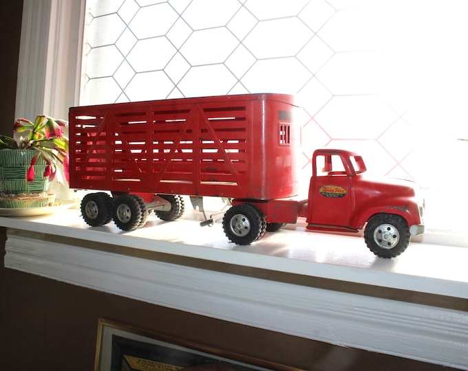 Vintage 1950s Tonka Livestock Truck and Cattle Trailer