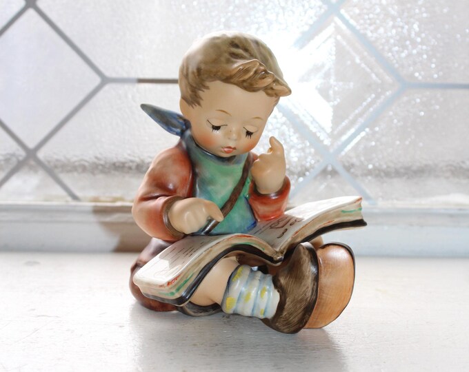 Goebel Hummel Figurine Thoughtful #415 TMK6