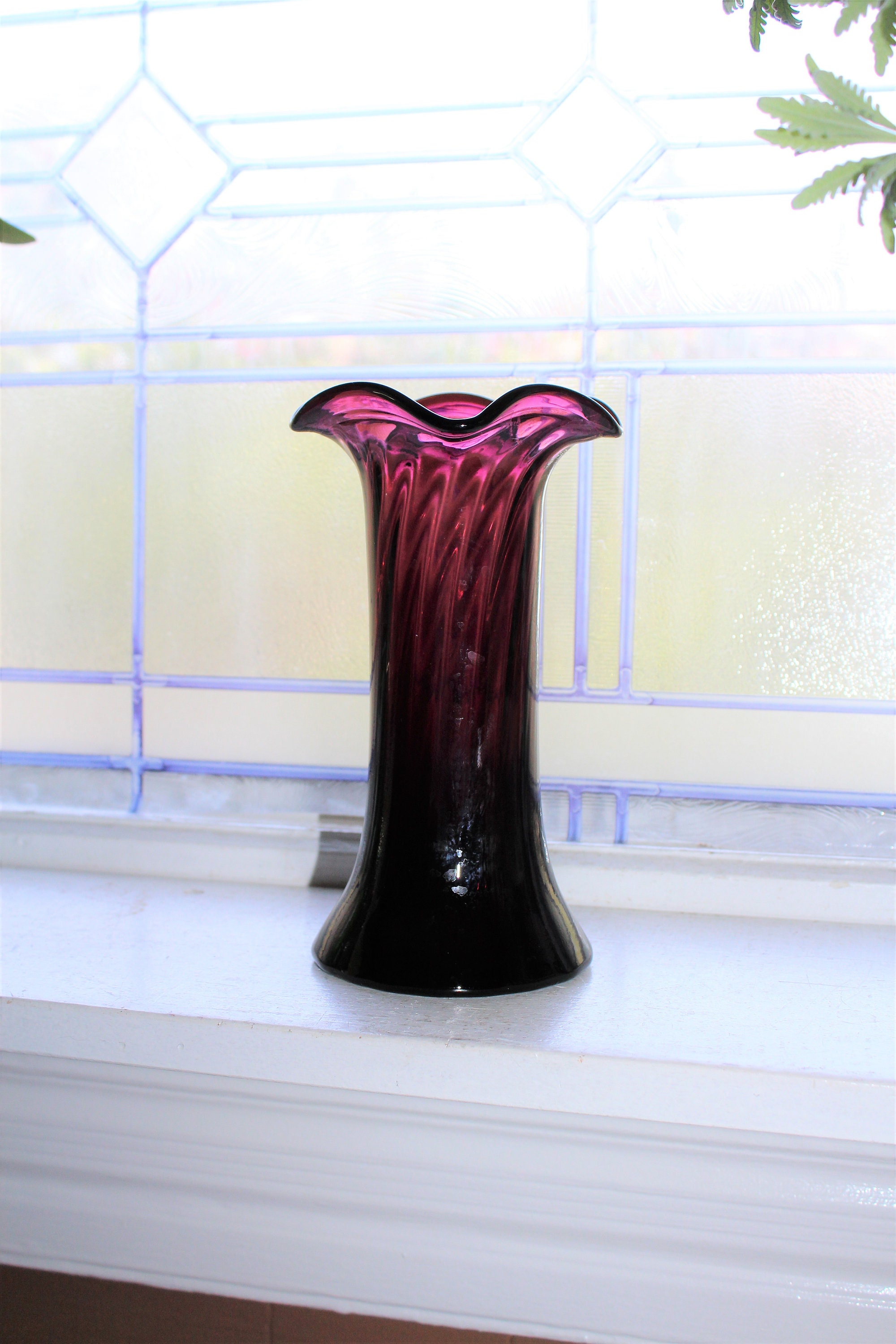 Vintage Purple Glass Vase Swirled Pattern Crimped Rim
