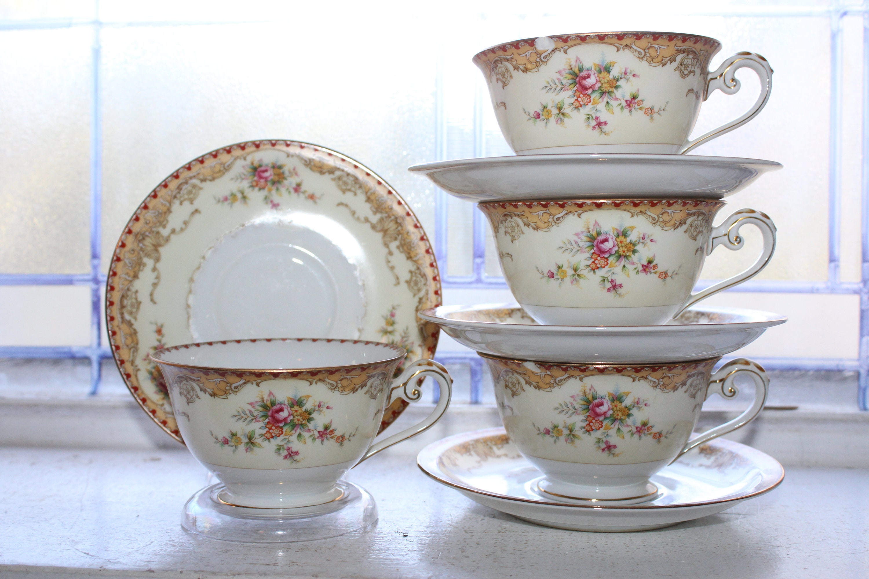 Vintage Meito China 4 Tea Cups & Saucers Derby Pattern 1940s