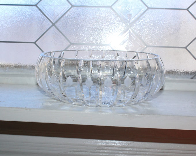 Elegant Vintage Cut Crystal Serving Bowl Rib and Dot Pattern