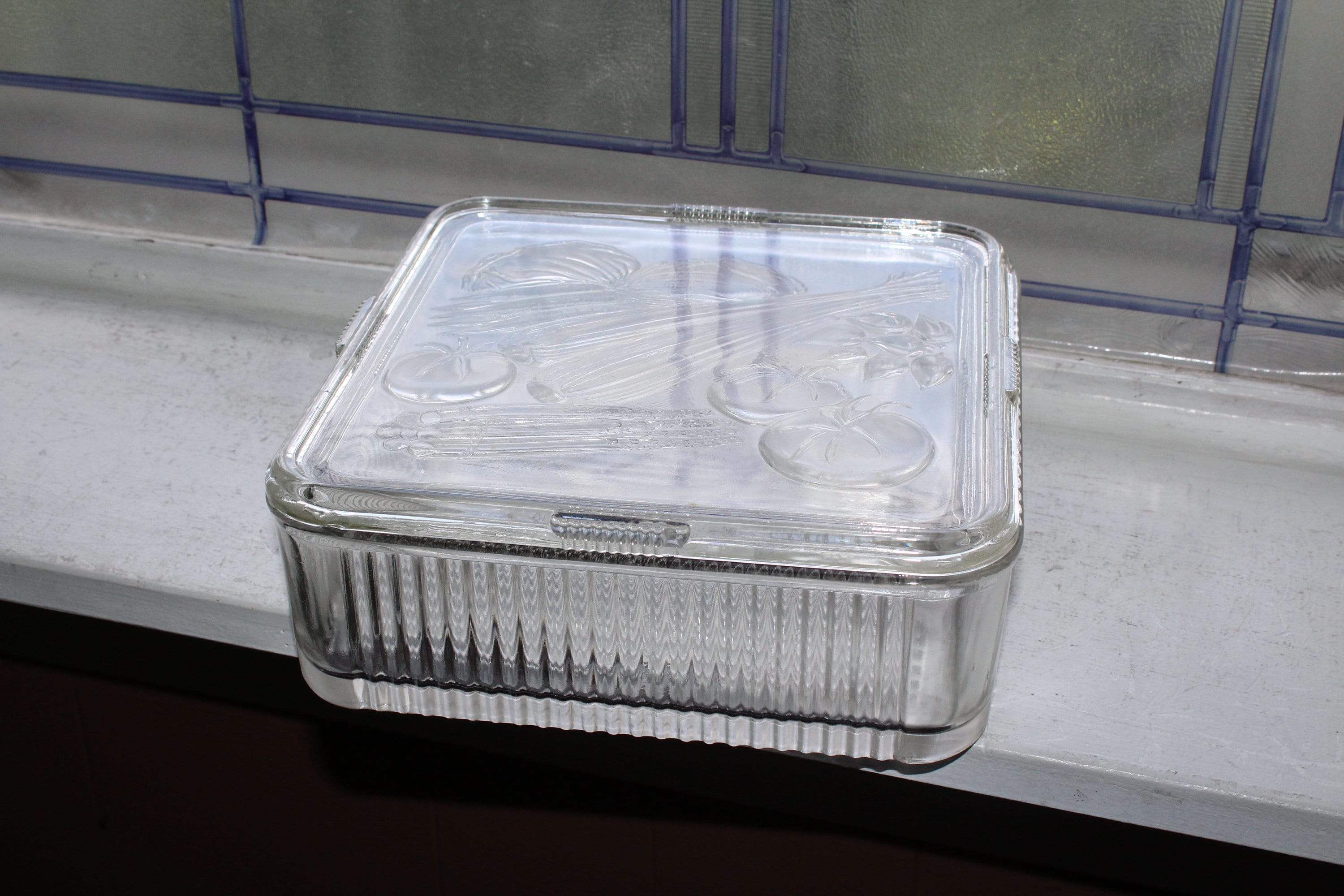 Large Vintage Glass Refrigerator Dish Fruit & Veggie Motif 1940s