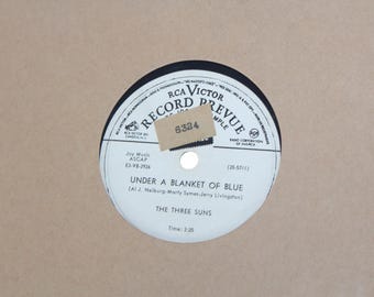78rpm RCA Victor スリー・サンズ ギミー・ア・リトル・キス＆アンダー・ア・ブランケット・オブ・ブルー
