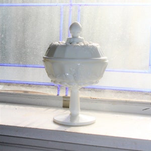 Vintage Westmoreland Grape Milk Glass Covered Compote