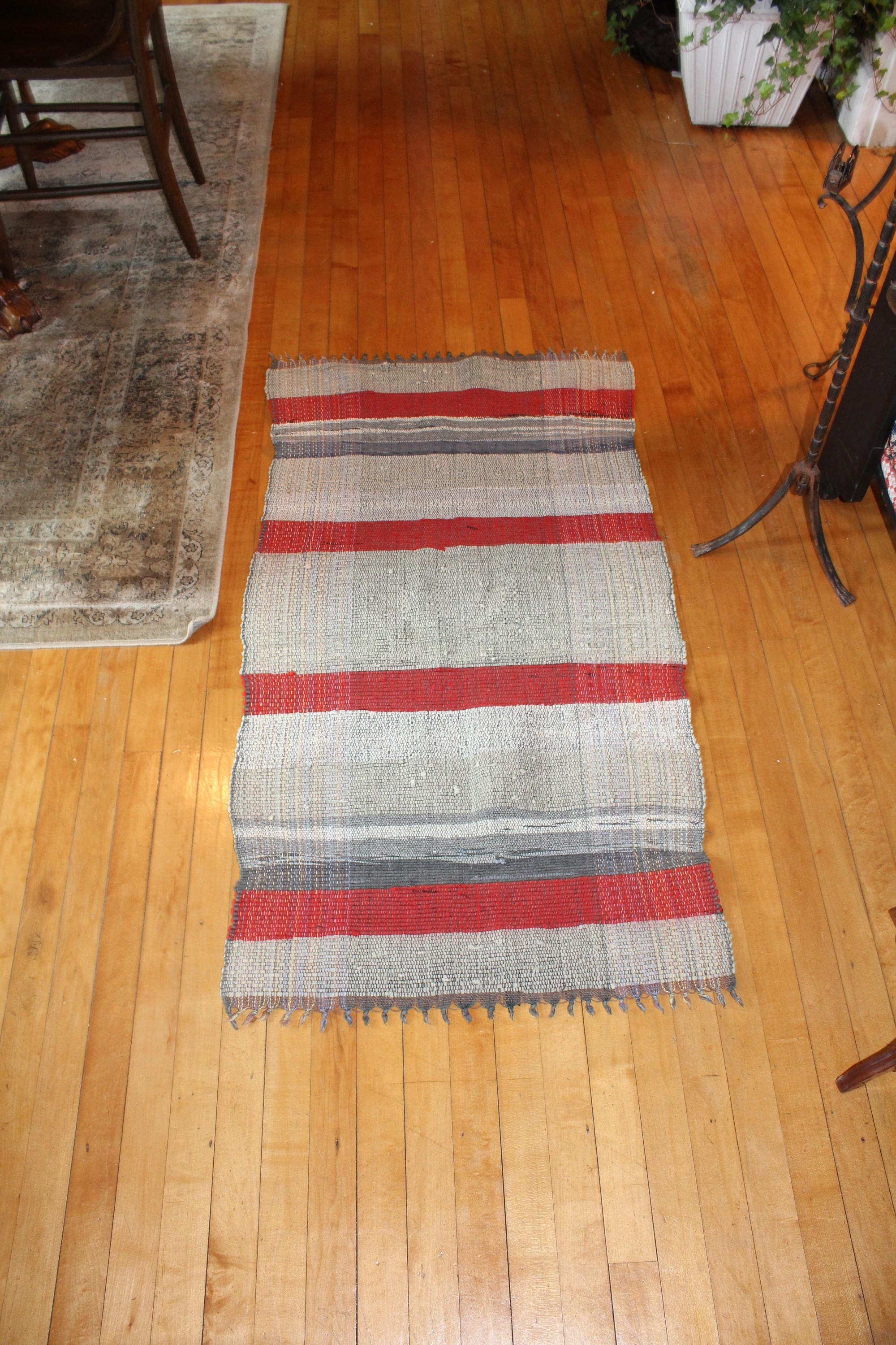 Vintage Country Rug Hand Loomed Rag Rug Rustic Farmhouse 1930s 50 x 28