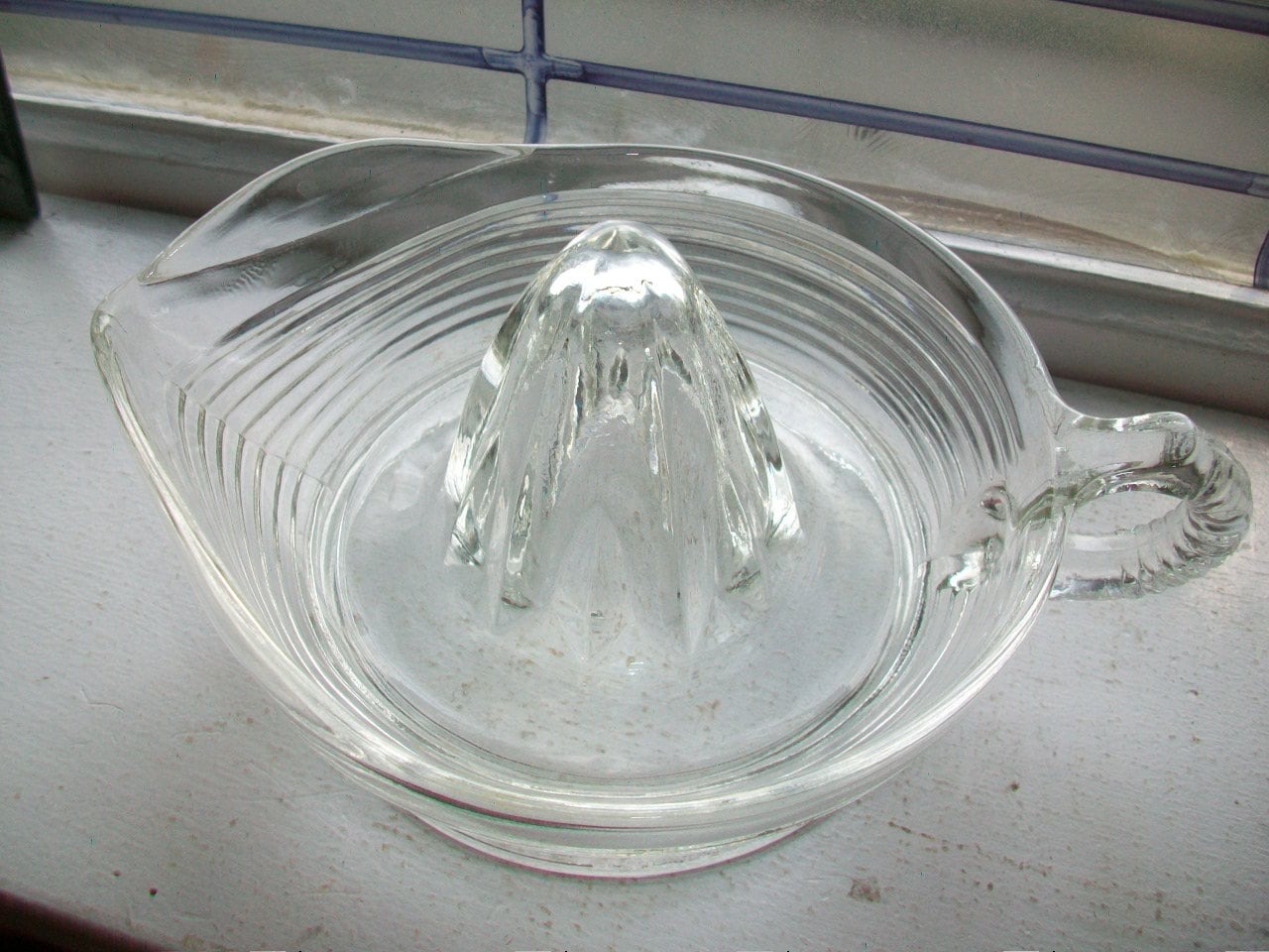 Vintage Glass Juicer Reamer Ring Handle