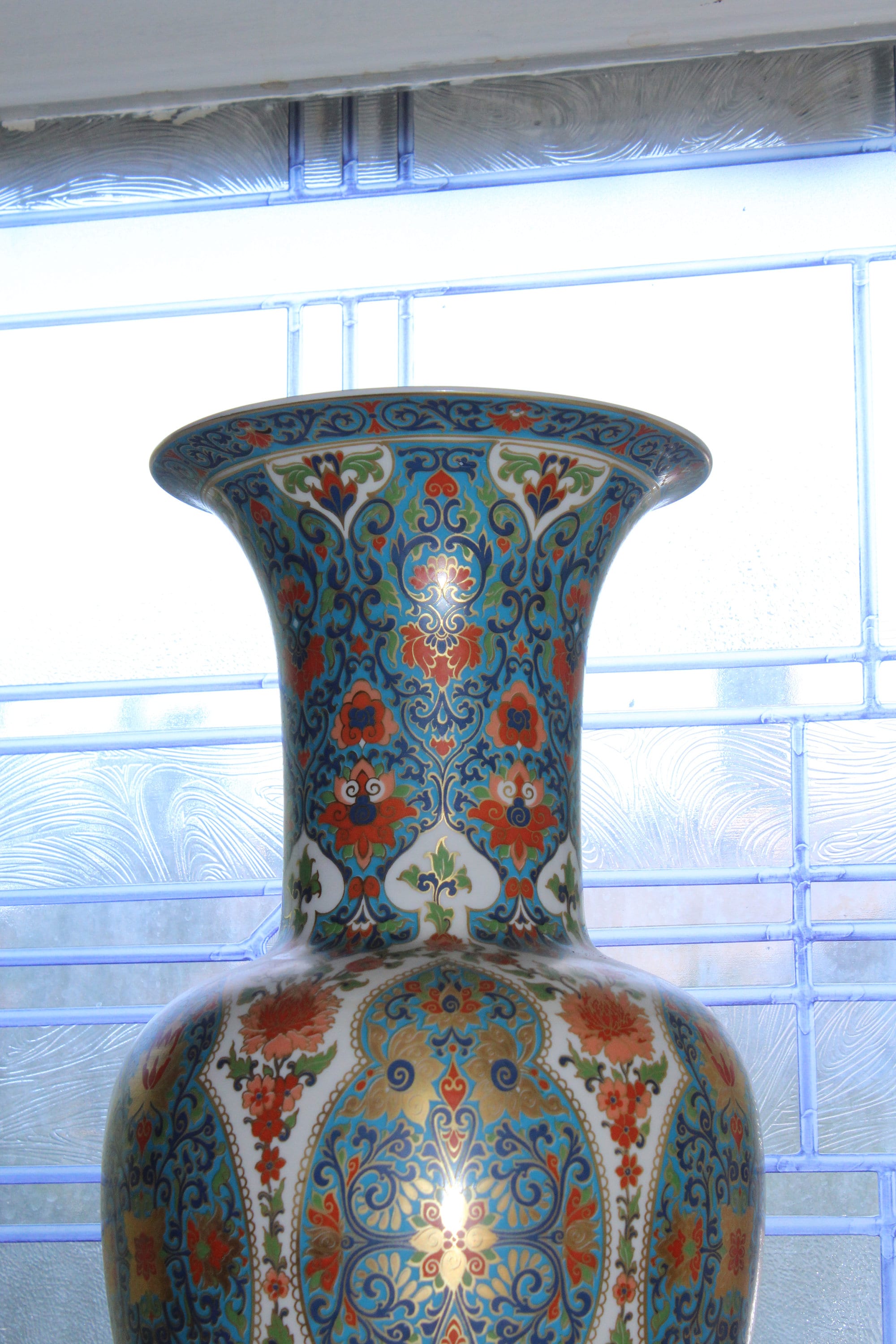 Large Kaiser Wuhan Porcelain Floor Vase Asian Design Germany