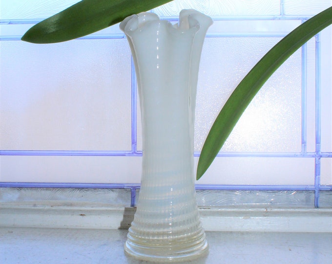 Antique White Opalescent Flint Glass Ripple Vase