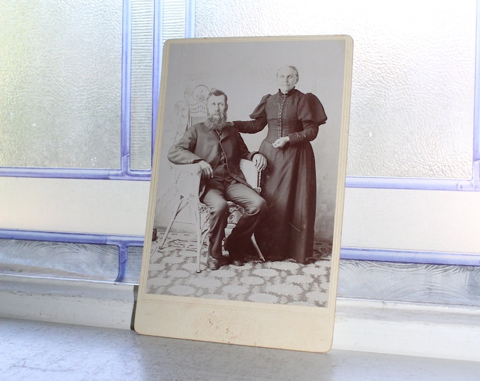 Victorian Man and Woman Cabinet Card Photograph Antique 1800s