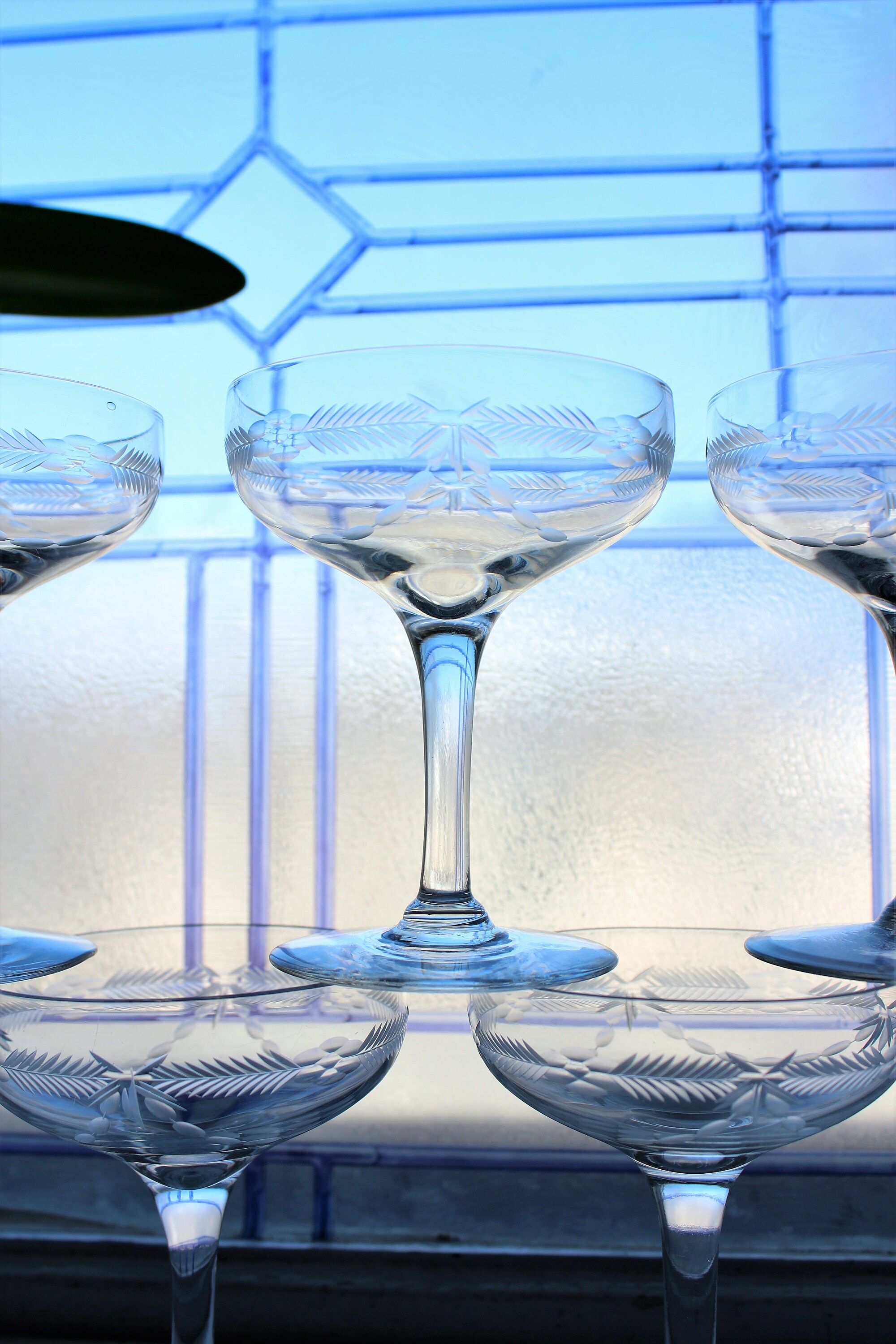 6 Vintage Crystal Champagne Glasses Art Deco Star & Wreath Design