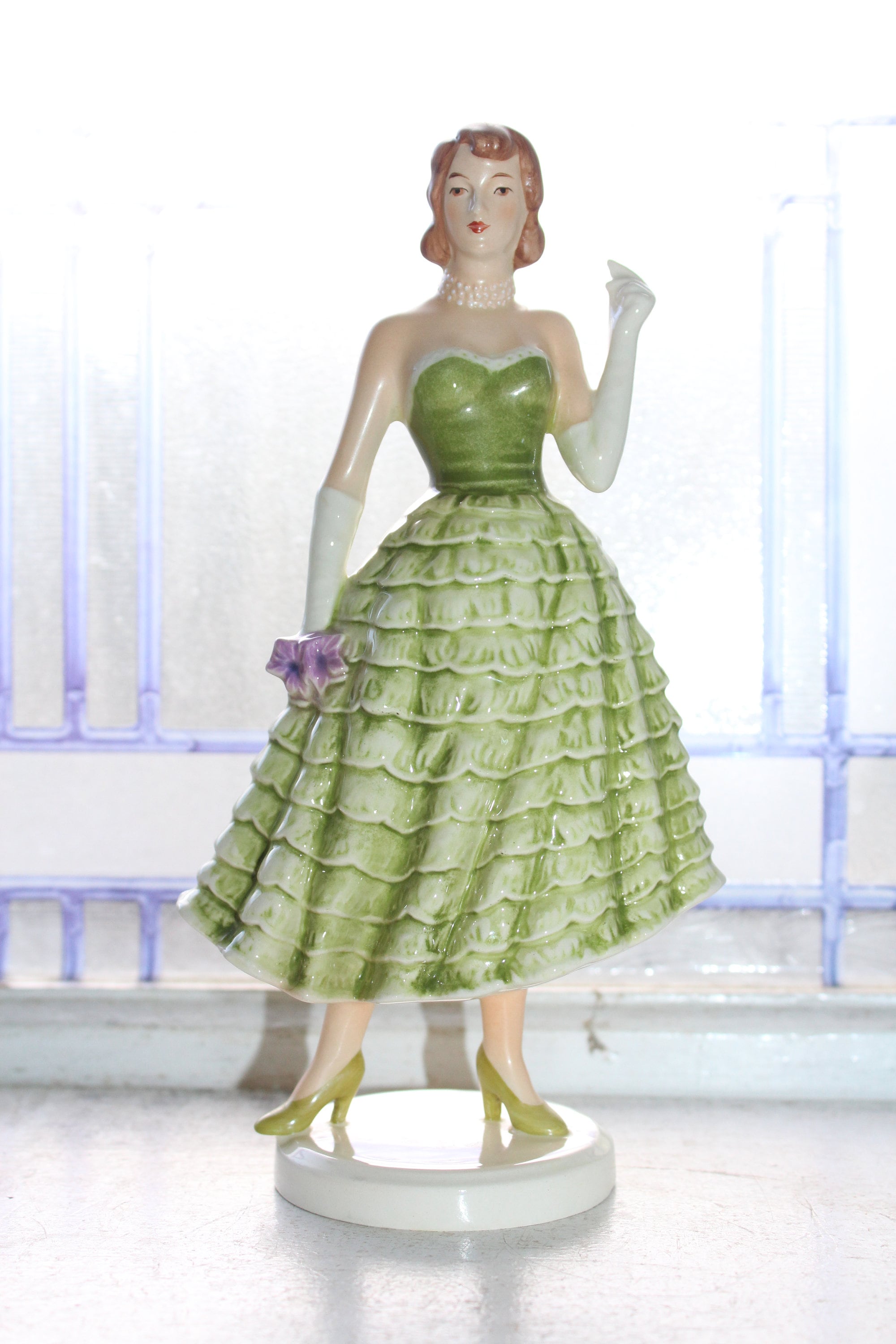 Large Goebel Lady Figurine Series III 1986