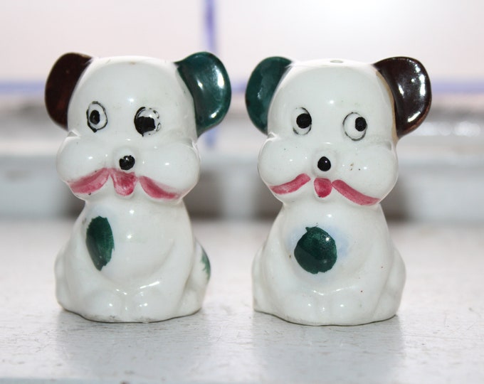 Vintage Dogs Salt and Pepper Shakers 1960s Kitsch