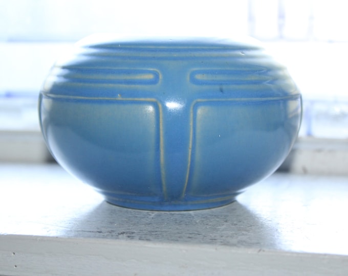 Vintage Art Deco Roseville Pottery Blue Matte Color Bowl