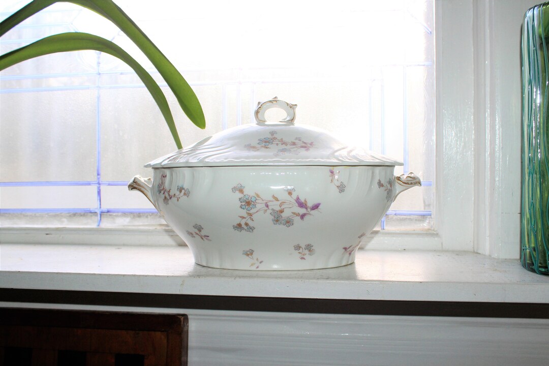 Soupière en porcelaine de Limoges - Haviland - blanc , crème et or - Arts de la table