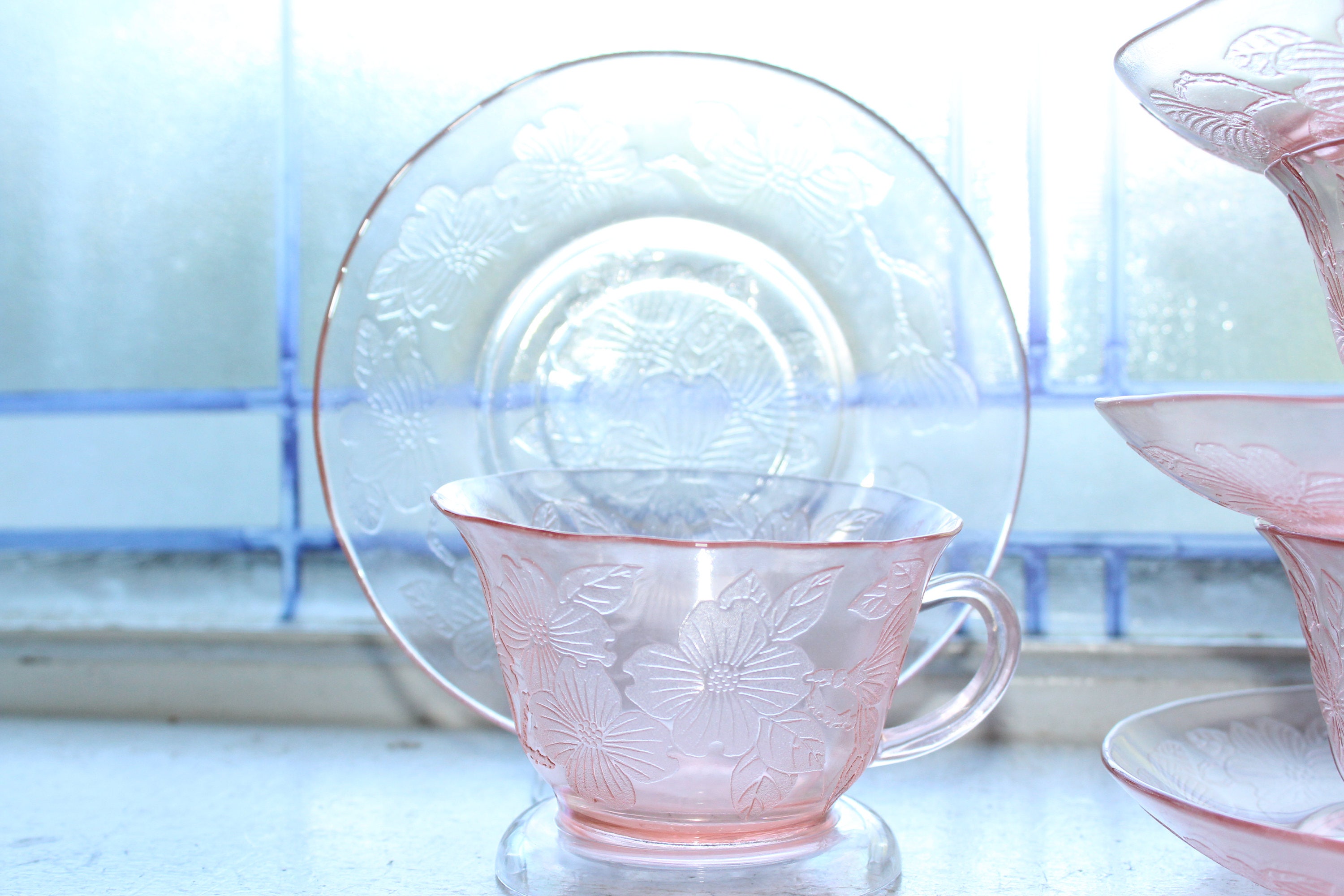 4 Pink Depression Glass Cups and Saucers Dogwood Apple Blossom 1930s