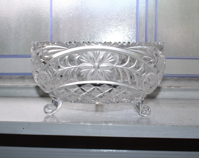 Large Vintage Elegant Cut Crystal Footed Fruit Bowl