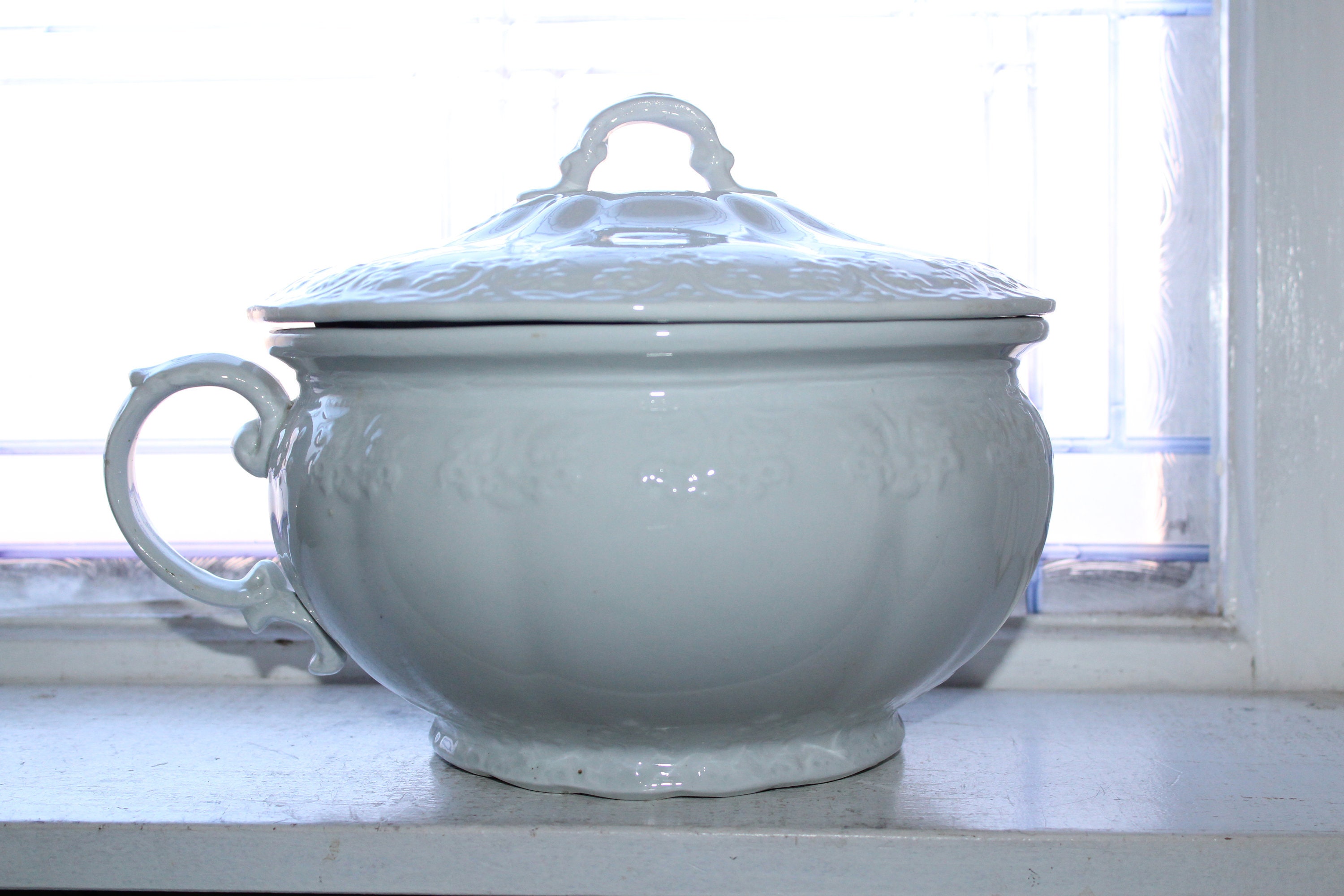 Antique Victorian Chamber Pot 1800s Meakin White Ironstone
