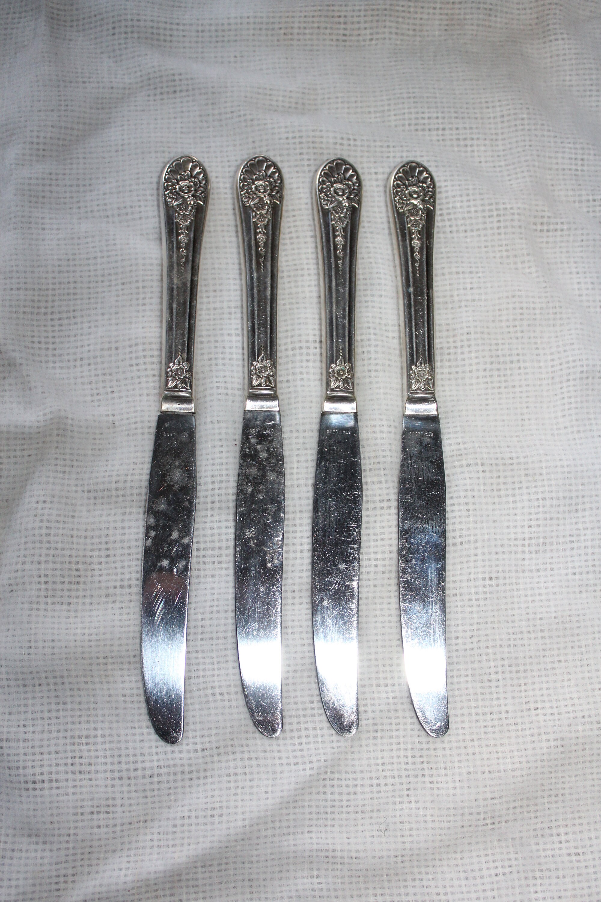 4 Vintage Silverplate Knives Jubilee by Wm Rogers 1950s