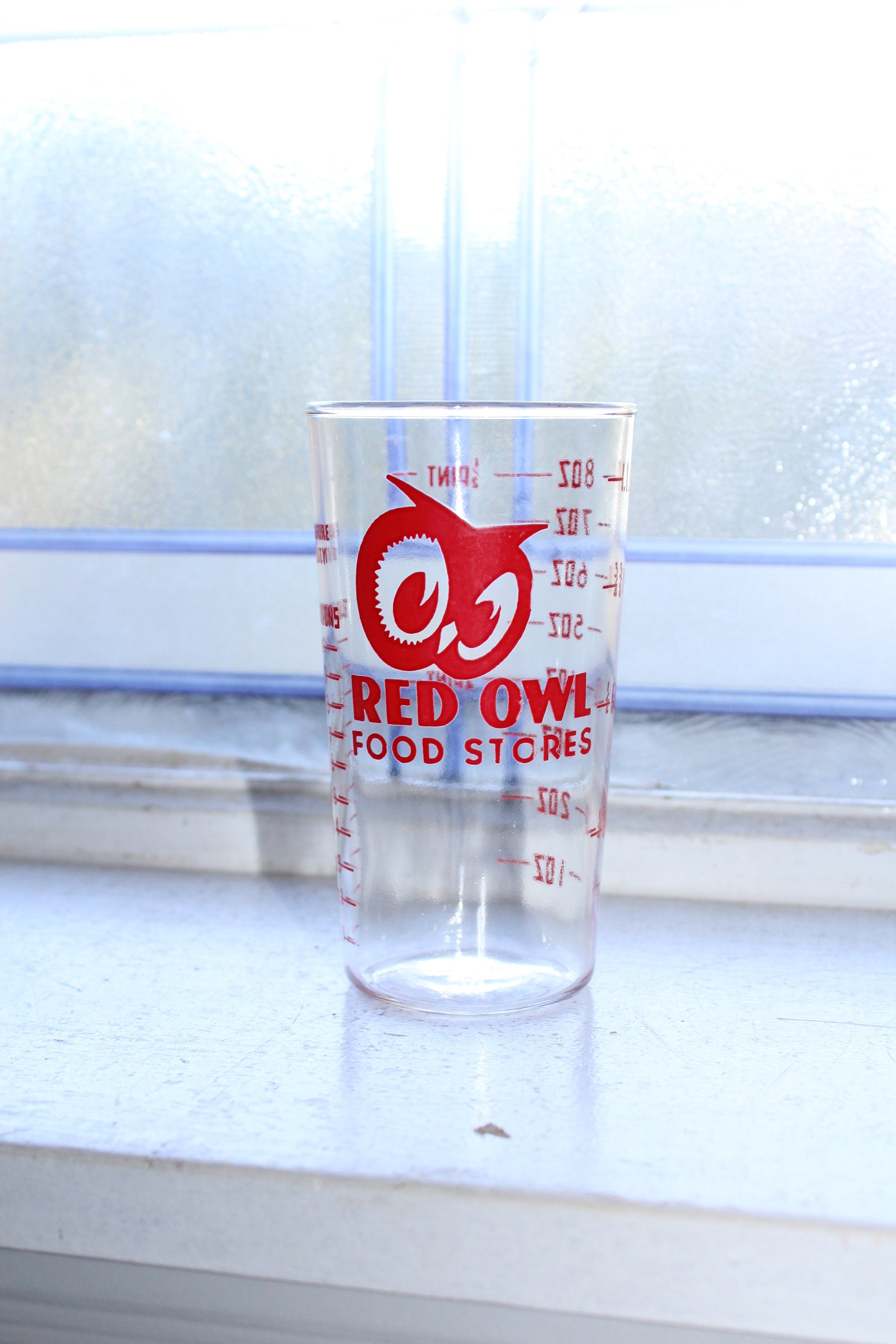 red-owl-stores-measuring-glass-vintage-in-store-promo