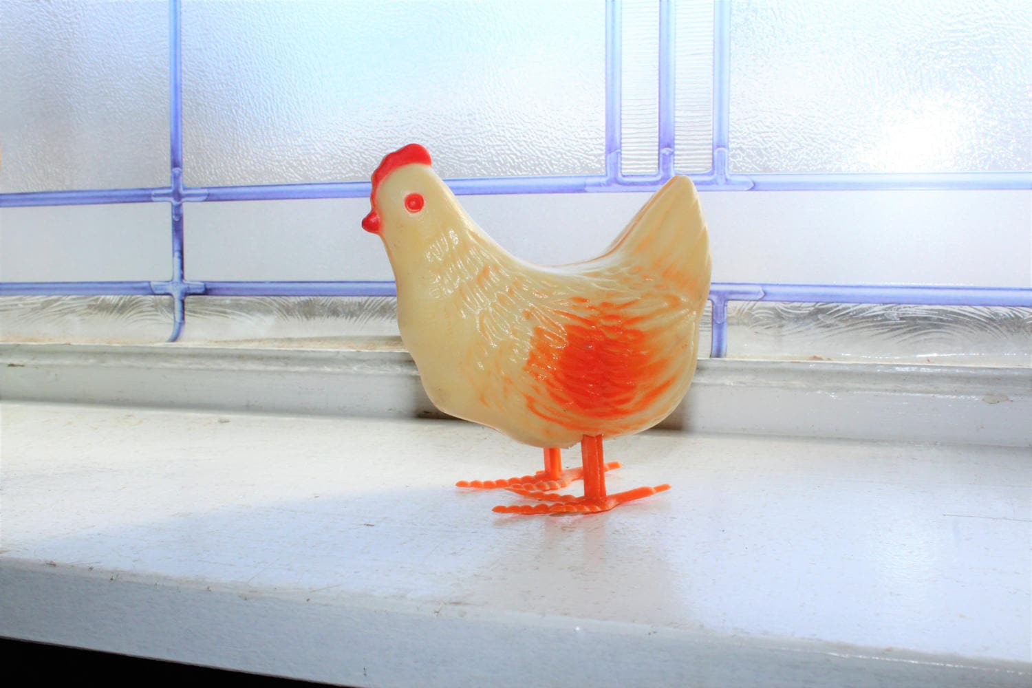 Easter Hen Laying Eggs Plastic Toy Vintage 1950s