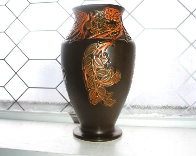 1920s Roseville Pottery Vase Rosecraft Panel 297-10