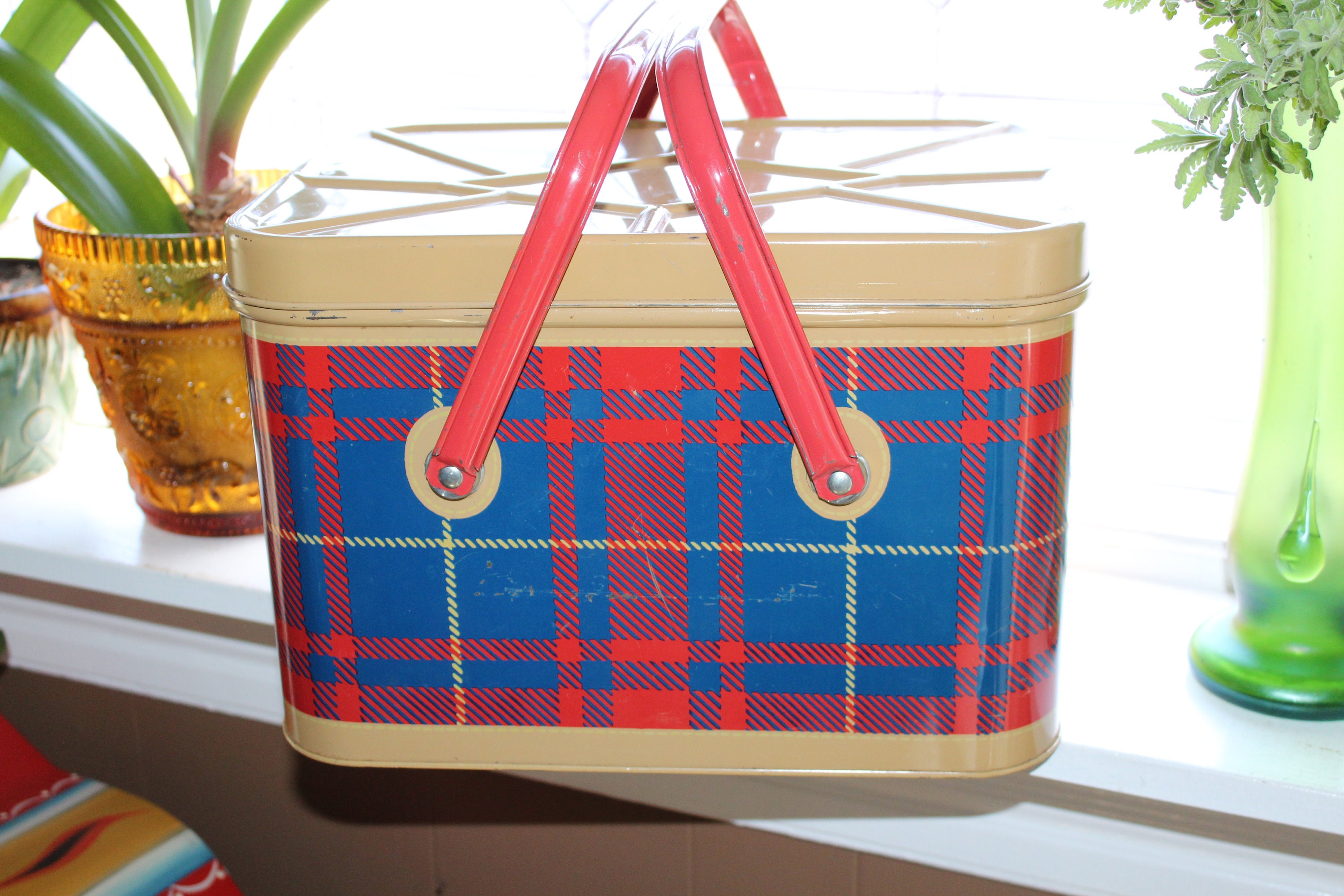 Mid Century Plaid Tin Picnic Basket Vintage 1950s
