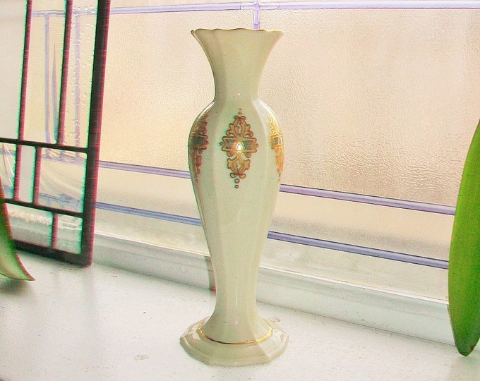 Lenox Bud Vase Catalan Pattern Gold Trim Vintage Porcelain