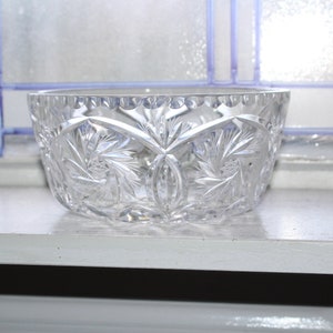 Elegant Cut Crystal Bowl Pinwheel