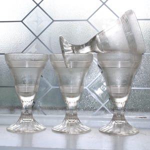 4 Vintage Ice Cream Soda Parfait Glasses 1950s Textured Glass