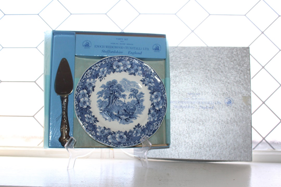 Vintage Enoch Wedgwood Cheese Plate & Sterling Silver Knife Party