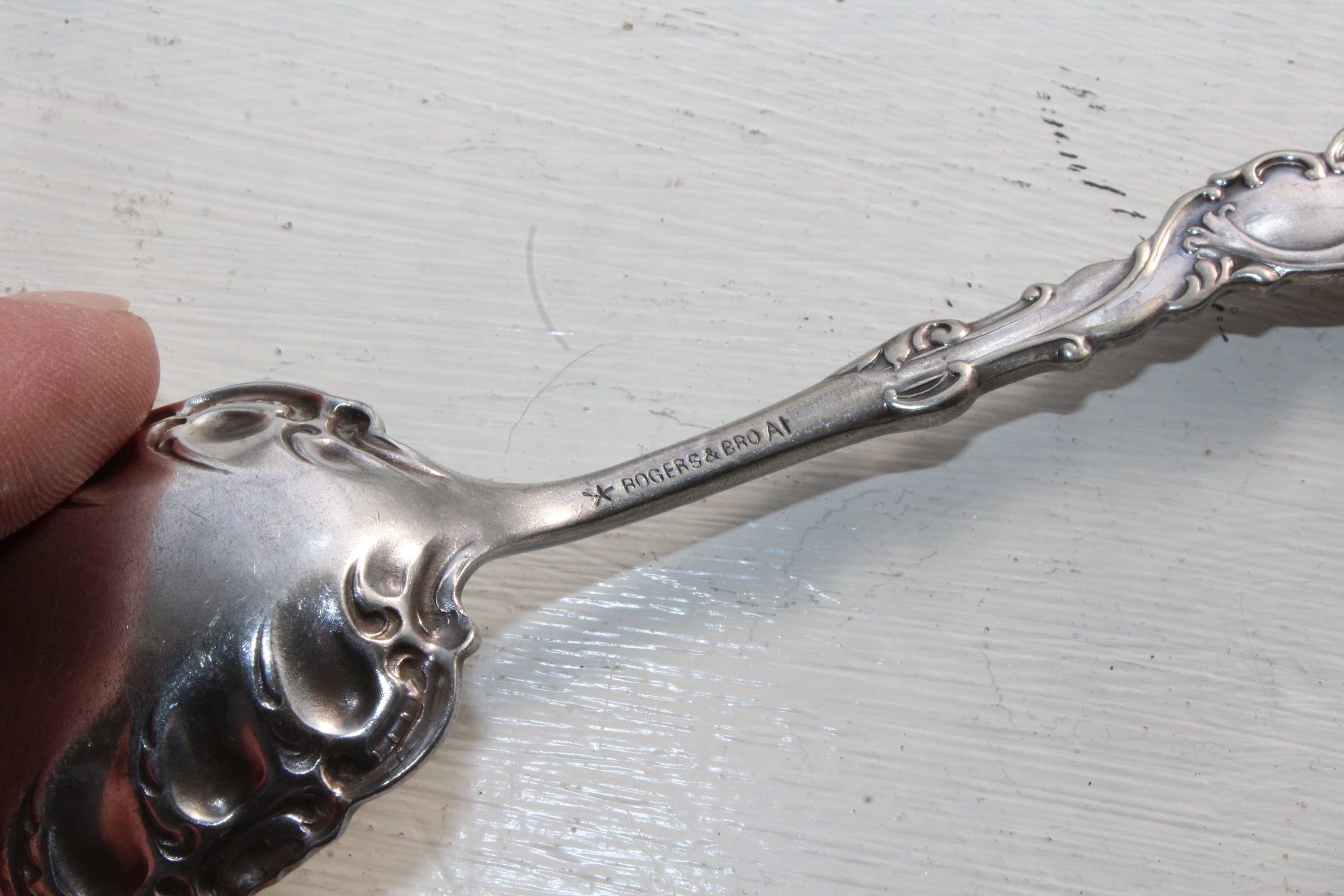 Antique Rogers & Bro Scalloped Silverplate Nut Spoon