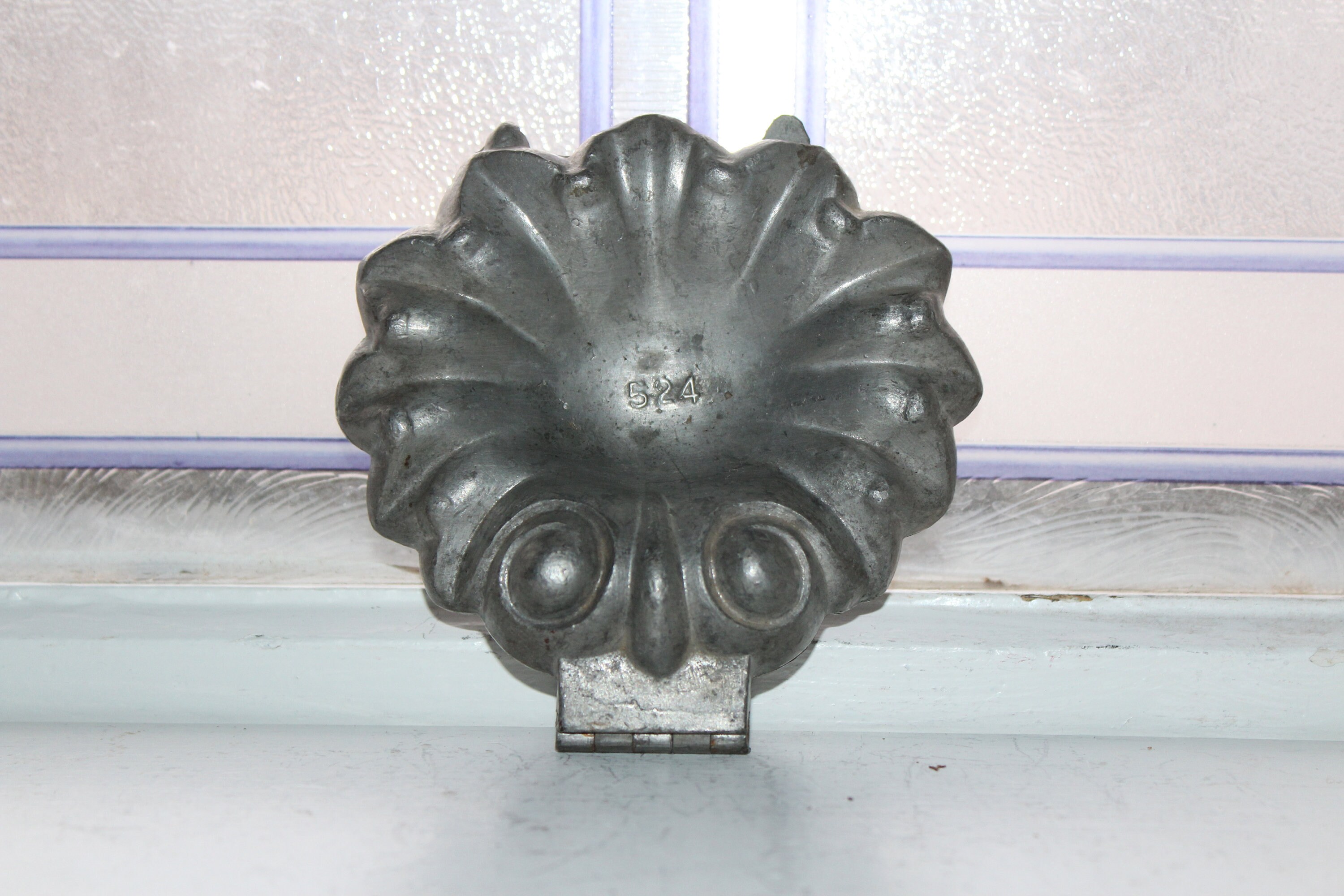 Antique Pewter Ice Cream Mold Flower Schall 524