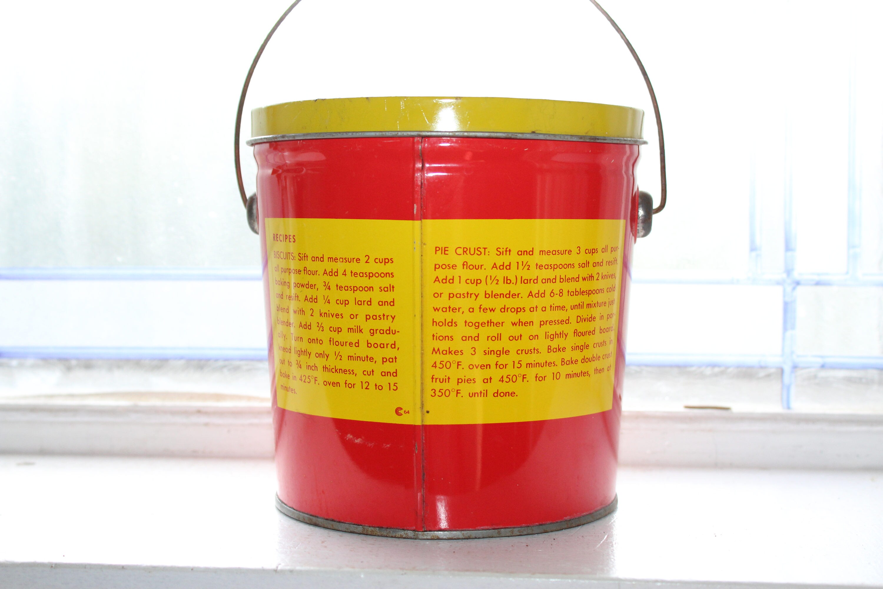 Vintage Decker Pure Lard Tin with Wire Bale Handle Red and Yellow
