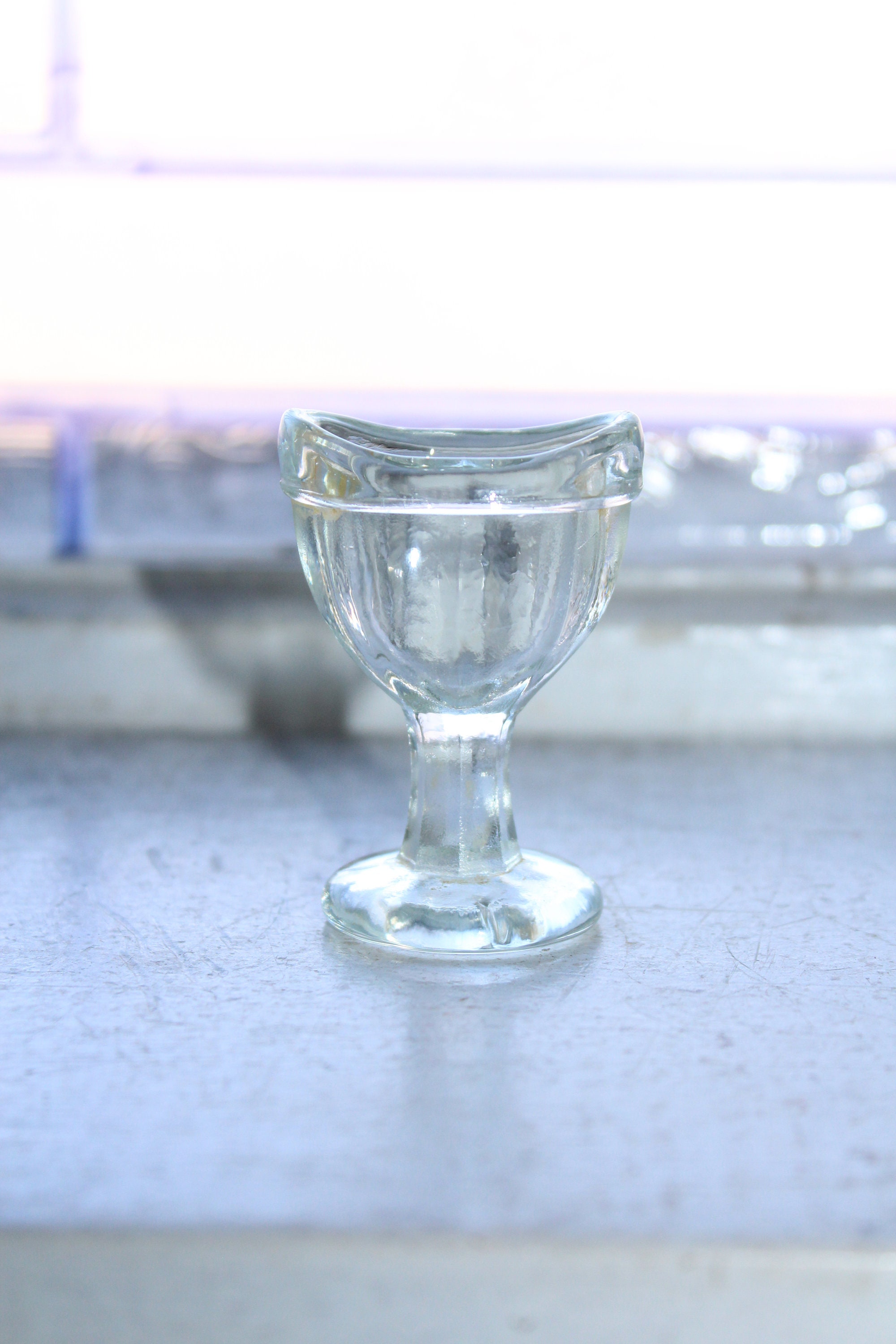 Vintage Glass Eye Cup Eye Wash Cup