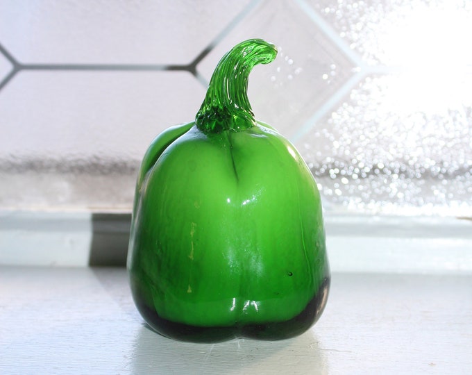 Vintage Murano Glass Green Pepper Vegetable Handblown