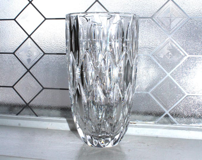 Large Elegant Mikasa Crystal Matisse Vase 9"