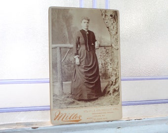 Antique Photograph Victorian Woman 1800s Cabinet Card