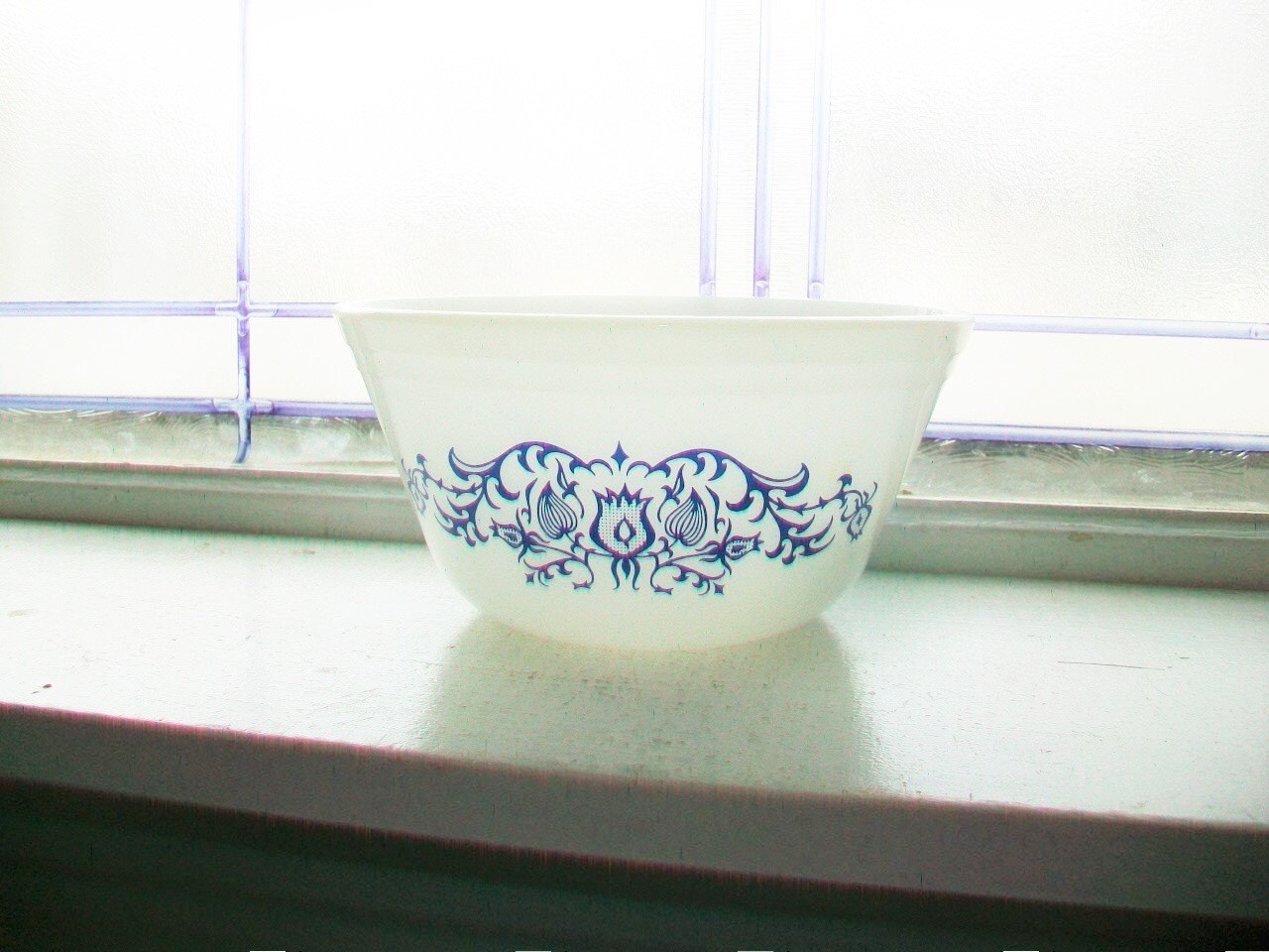 Federal Glass Mixing Bowl Blue Tulip Milk Glass 7 Inch