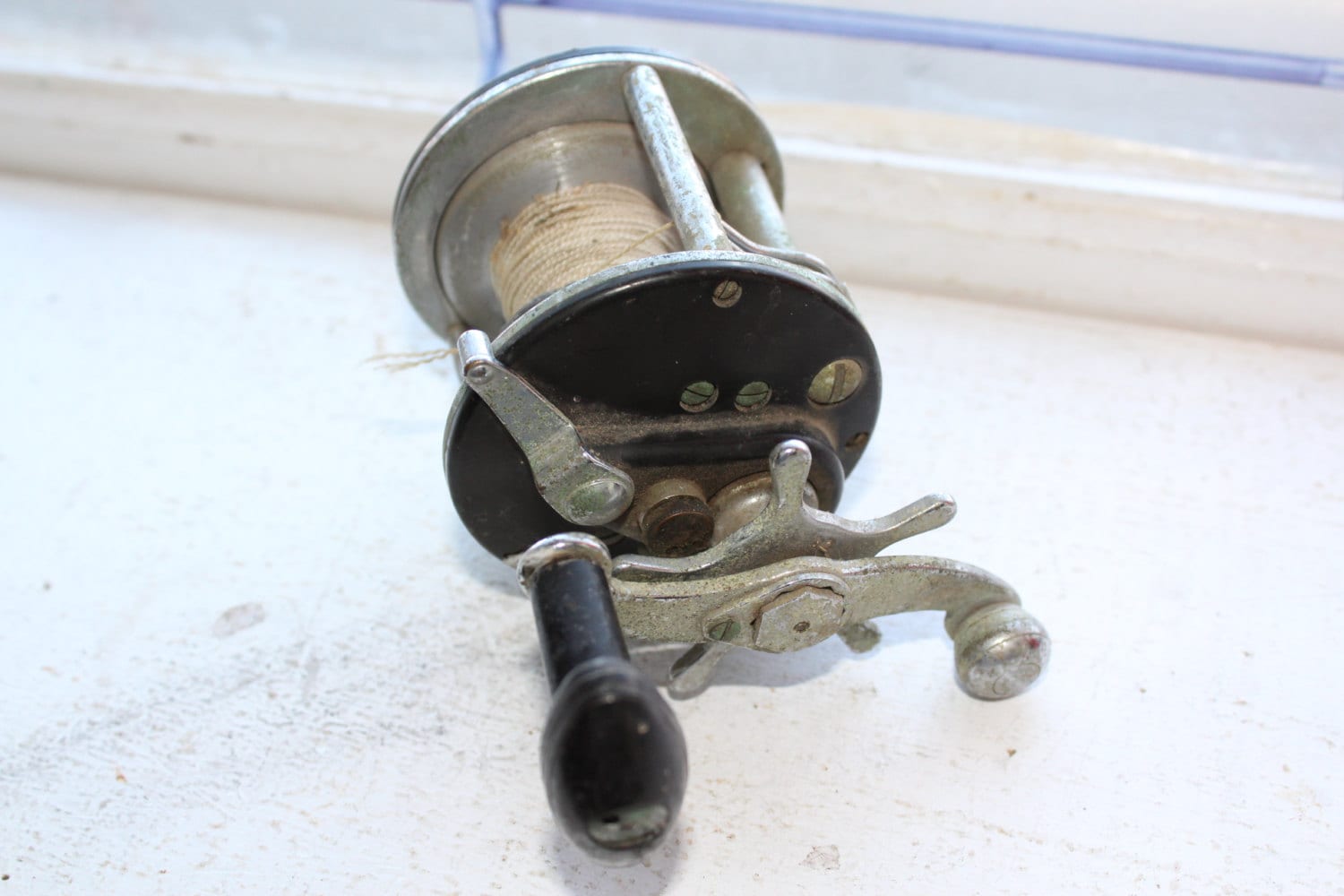 Vintage Pflueger Bond Fishing Reel