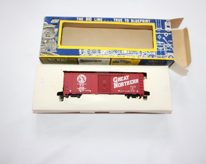 Vintage AHM HO Scale Great Northern RR Box Car 5225