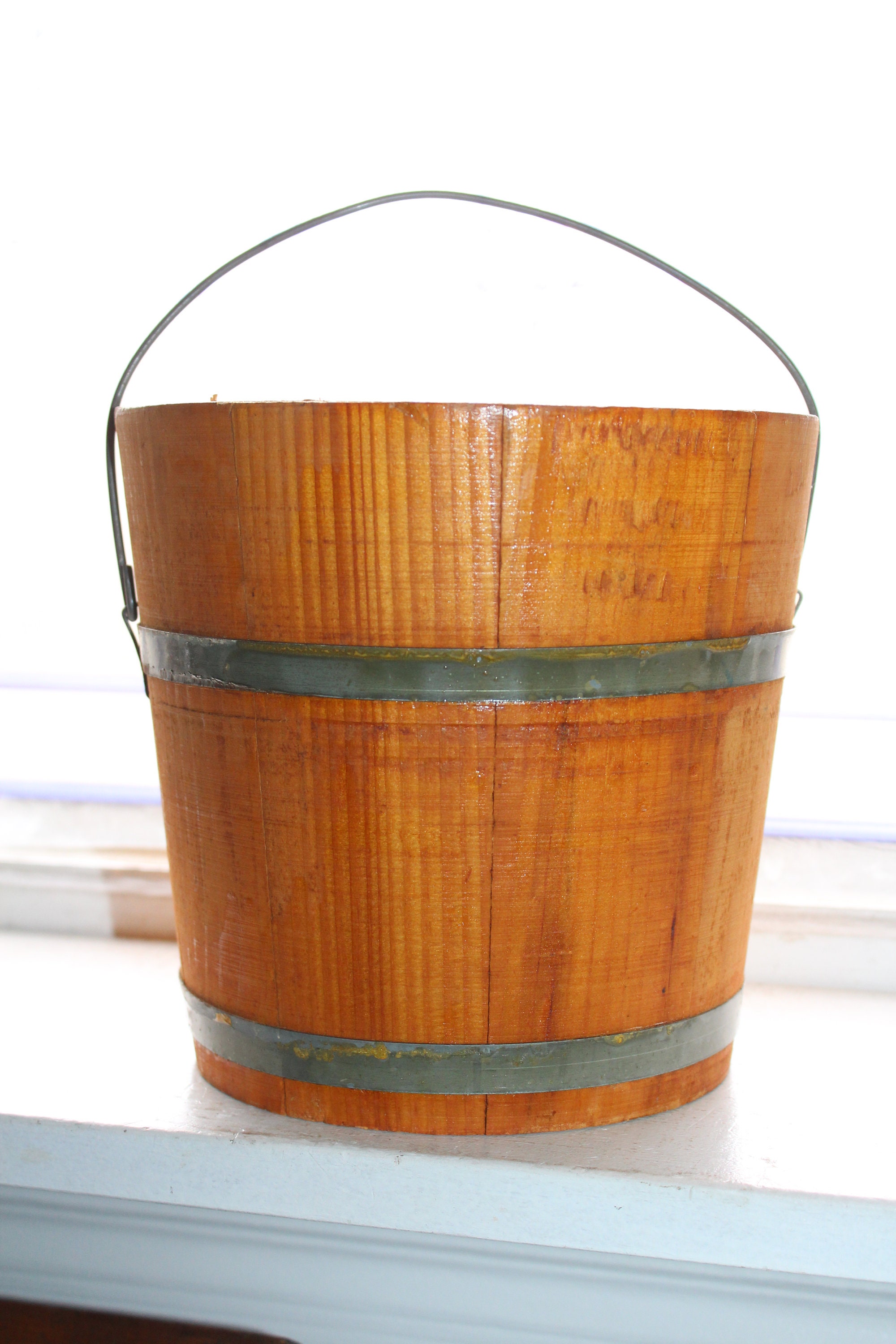 Antique Wood Bucket Pail with Lid and Wire Bale Handle Farmhouse Decor