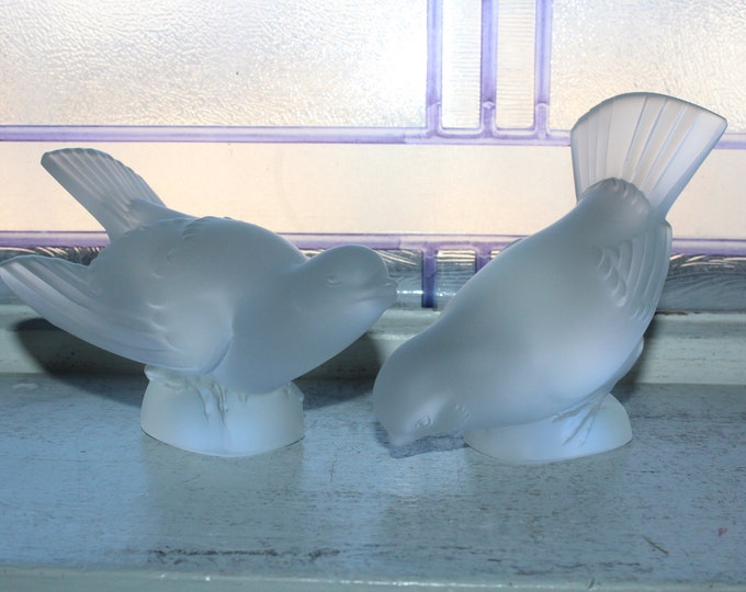 Lalique Crystal Sparrows Figurines Bird Paperweight Pair