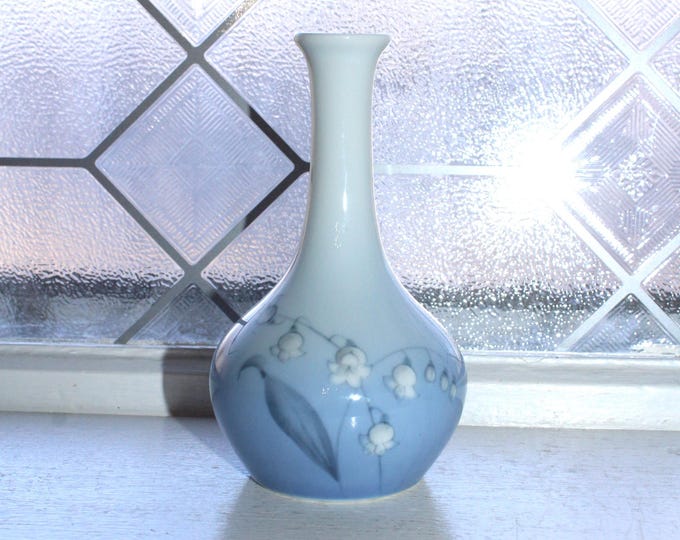 Bing and Grondahl Lily of the Valley Bud Vase 157/5143 Vintage 1950s