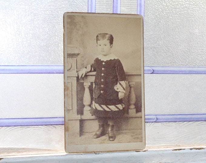 Antique Carte De Visite CDV Photograph Young Victorian Child 1800s