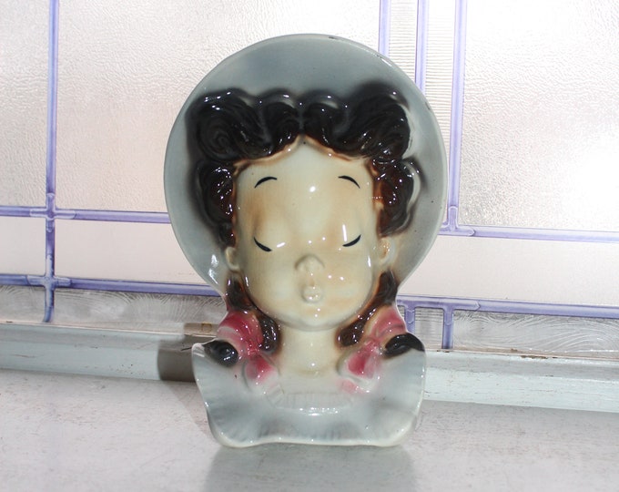 Royal Copley Sun Bonnet Hat Pigtail Girl Wall Pocket Head Vase